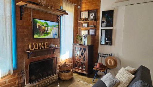 Chalé LuNê Vista para a Montanha , Banheira Imersão Externa e Lareira - Foto 3