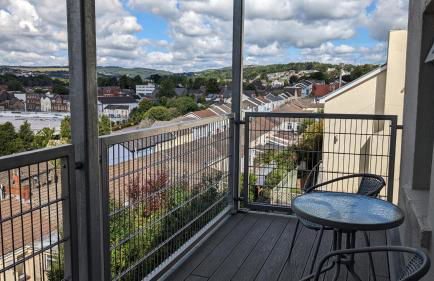 Immaculate 1-bed Apartment in Merthyr Tydfil - Photo 33