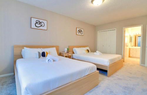 This Apt is Perfect For Business Trips or a Relaxing Vacation - Photo 14
