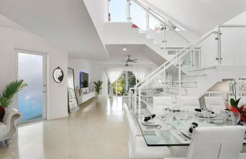 Luxury Mansion, Game Room, Pool, Rooftop, Skyline, Walk to Las Olas - Foto 1
