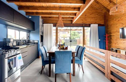 Casa com Banheira, Piscina e Quadra de Areia - Foto 14