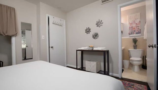 Mins to 5-points-Highland Hideaway - Foto 2, Habitación