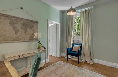 Stylish 4-Bed Apartment in Suffolk l Near Town - Foto 22