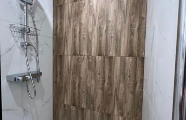 VipStay - Stilvoll und geräumige Apartments mit Terasse oder Balkon, Küche, kostenloses Parken, WLAN, Smart Tv - Foto 76