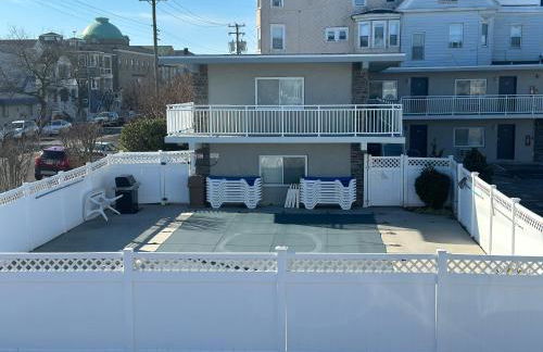 Beautiful Condo Sleeps 4- Only 2 Blocks From Beach - Foto 18