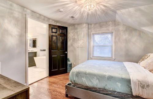 Luxurious Detroit Home - Walk to Golf and Park! - Photo 32