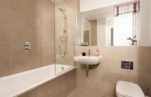 Wish You Were Here - Hot Tub - Free Parking & Free WiFi - Foto 16