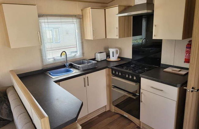 Budget 3-bed Caravan in Tunstall, Hull - Foto 5