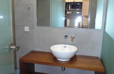 Paradise Hotel & Bar - Photo 41