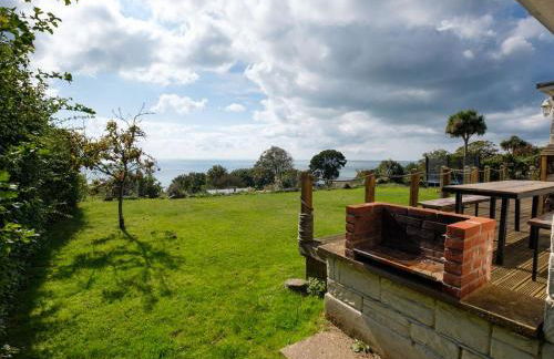 Coastal retreat with stunning sea views - Photo 15