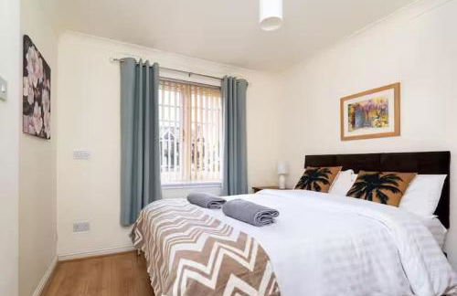 4 Bedroom Townhouse In Stirling - Photo 11