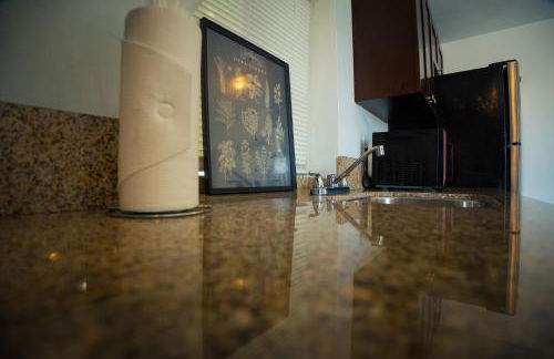 COZY Private Apts in Hollywood By Hard Rock Casino! - Foto 38