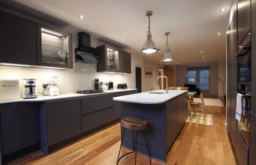 Stylish 2 bedroom self-contained apartment in the heart of Clifton Village - Foto 3