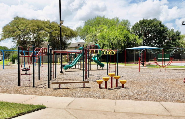 Katy Hideaway Charming 3 Bdr! - Foto 27