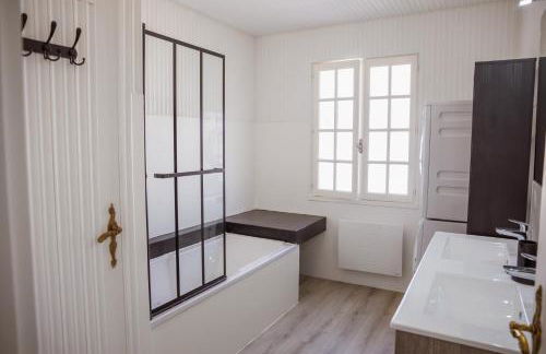 Villa Ernest, 100 m plage Saint Martin de Ré, quartier recherché de la Cible, calme absolu, piscine chauffée - Foto 36