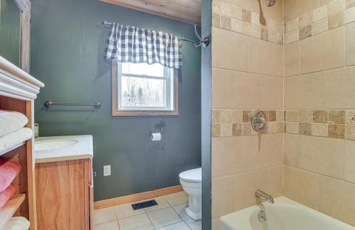 Snowmobiling On-Site Secluded Vermont Getaway - Foto 12