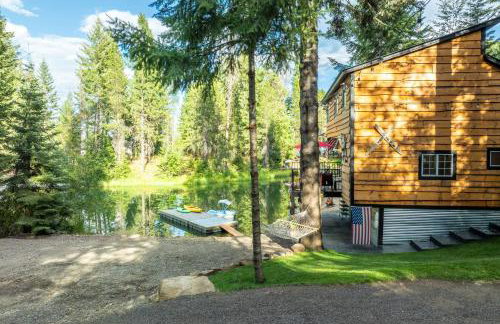 Hot Tub and Fire Pit Getaway on Pend Oreille River - Foto 30