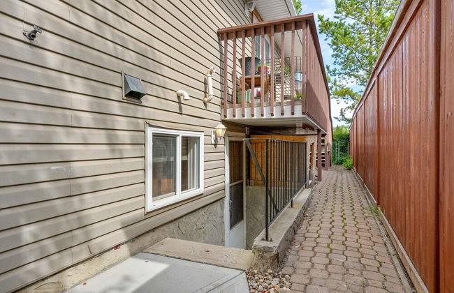 NEW Near Golf Yoga Classes Private Suite Wine - Photo 37