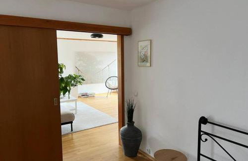 Ruhige Wohnung mit Terrasse - Foto 5