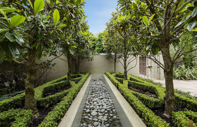 Oasis on Belmont Lane - Photo 17