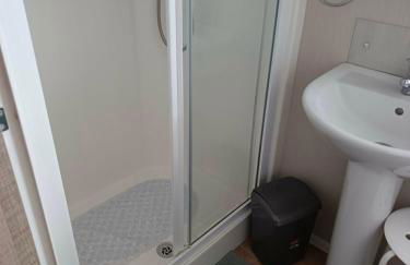 JEMs Hot-Tub Getaways 6 berth at Tattershall Lakes - Foto 35