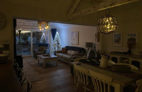 The Cow Stalls - Stunning Farmhouse with Wonderful Views and Garden - Close to Corfe Castle - Foto 17