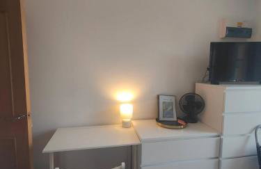 Central Caversham Reading one bed flat - Photo 12