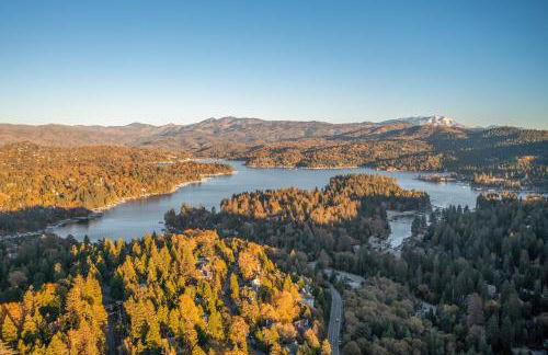 Hot Tub-EV-Kid Friendly-Arcade Game-BBQ-Fire Pit - Photo 35