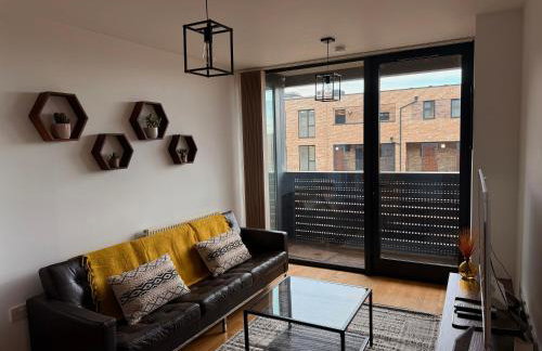 Modern 1 Bed Flat in Central London 7 Mins Walk to Elephant and Castle Tube Station - Photo 1