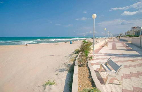 Acogedor apartamento en Daimús a 150 metros de la playa con parking privado y piscinas comunitarias - Foto 23