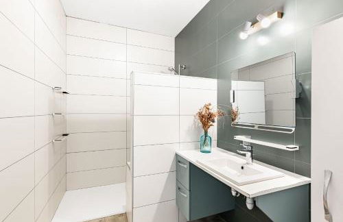 ECUREUIL - Charme et Standing à Saint Galmier - Foto 10