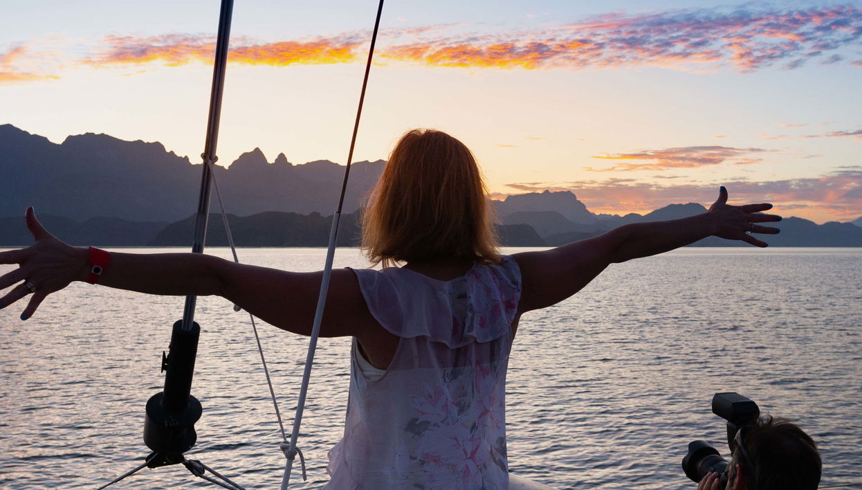 Balade en bateau au coucher du soleil