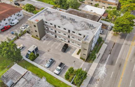 Renzzi Wynwood Apartments - Photo 38