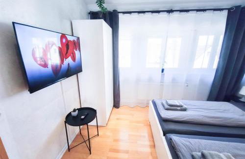 ALFA Stuttgart 3Zi-Maisonette 6 Personen Zuffenhausen nahe Porsche & Bosch l WIFI & SmartTV I 3BR 4 Beds I Kitchen I Bathroom & WC - Foto 4