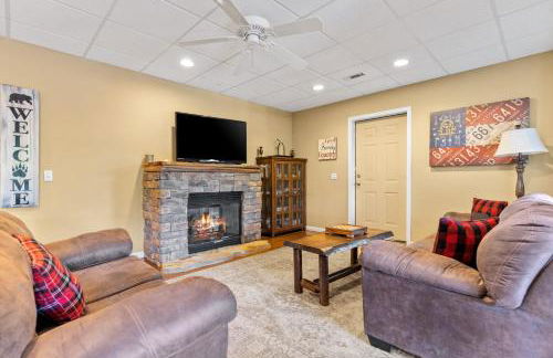 Mountain Views Hot Tub & Pool Table Fire Pit Games - Foto 32