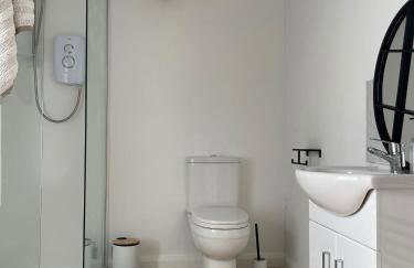 High Street Apartment - Photo 13