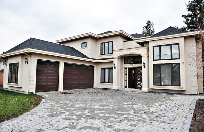 Brand New Luxury House - Photo 1