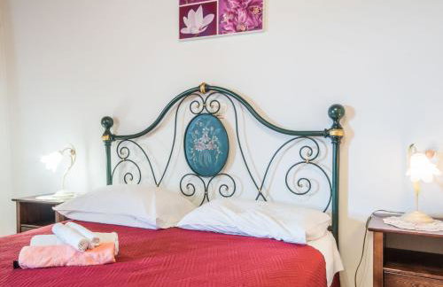 Villa Sandi, mediterranean Villa with pool and jacuzzi - Foto 15