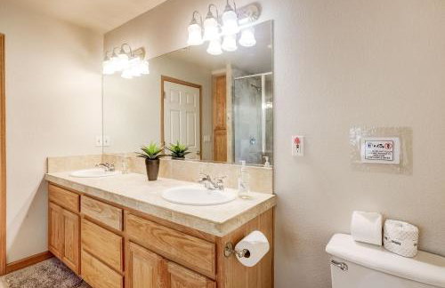 Montgomery Estates Bliss - Hot Tub, Pets, Family Fun! - Foto 59