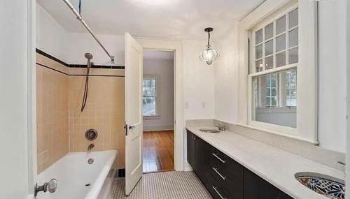 The Gator Manor – 6 Bedrooms Walk to UF / Stadium - Foto 2