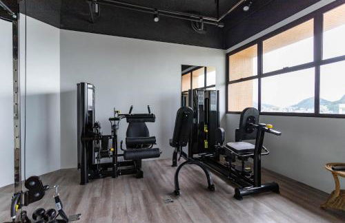 (1806) A 150 Metros da Praia do Leblon com Academia, Arrumação Diária, Vista Mar e Vista para o Cristo - Photo 57