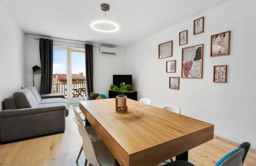 T3 Moderne, spacieux & climatisé - Parking Privé - Foto 29