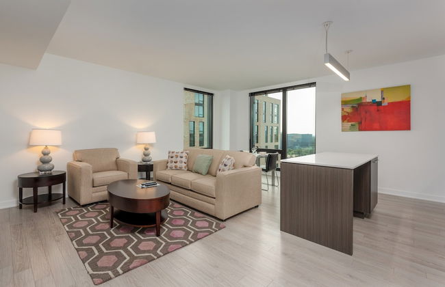 Global Luxury Suites at Reston Town Center - Photo 41