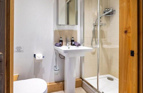 Period Luxury Converted Barn Windsor/Maidenhead - Perfect for family groups - Foto 94