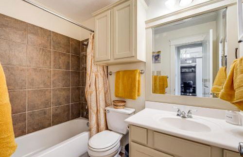 Near Cynthia Woods Mitchell Pavilion Family Home! - Photo 22