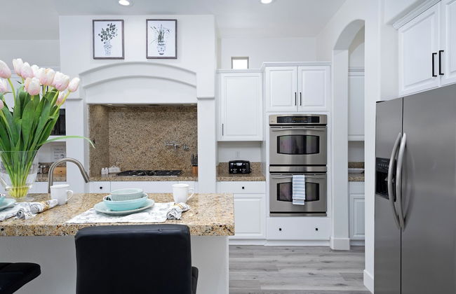 Luxurious 5BR Resort Style Home w/ Pool & Spa - Foto 15