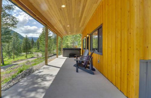 Lakeside Cabin Retreat with Private Hot Tub! - Foto 24