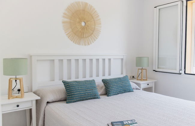 Bright Apartment Near Mountains - Photo 6