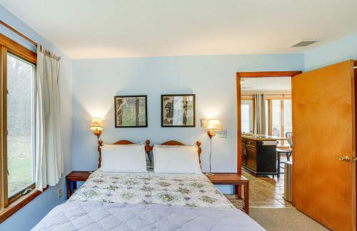 Hawley Home with Deck 4 Mi to Berkshire East Resort - Foto 14