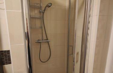 Citywohnung Merseburg - Geräumige Unterkunft ideal für Arbeit & Freizeit - Foto 10